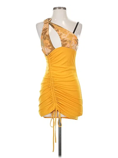 Pre-owned Shein Sleeveless Top Yellow Halter Neckline Tops