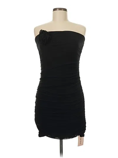 Pre-owned Shein Sleeveless T-shirt In Black