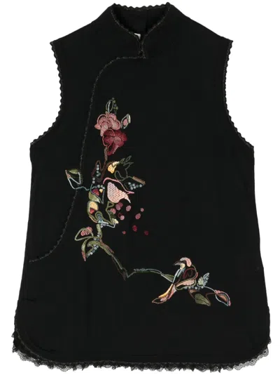 Shiatzy Chen Floral-embroidered Knit Vest In Black