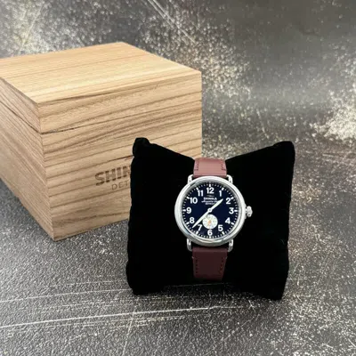 Pre-owned Shinola Runwell Classic Midnight Blue Dial With Reddish Leather Quartz Watch