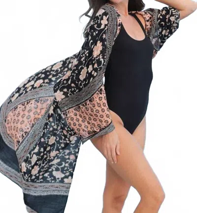 Shiraleah Cicada Poen Front Kimono In Black