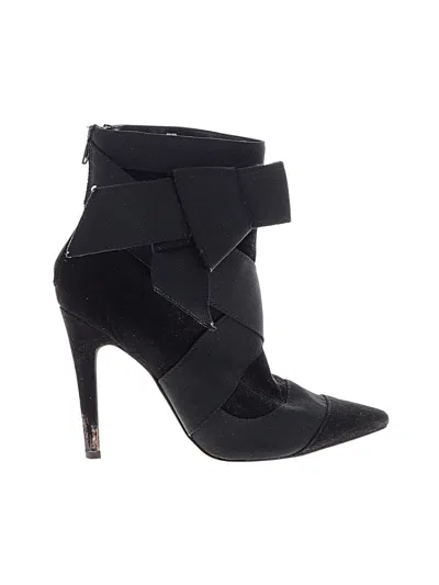 Pre-owned Shoedazzle Ankle Boots In Black