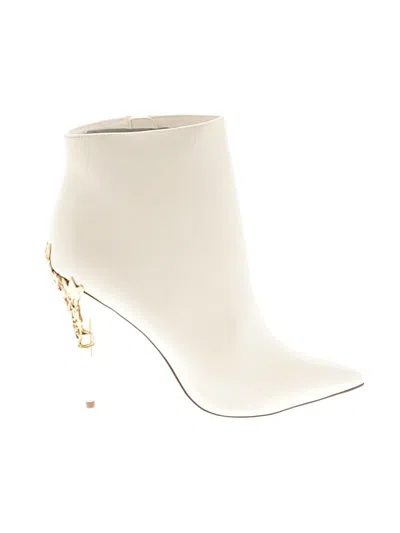 Pre-owned Shoedazzle Ankle Boots In White