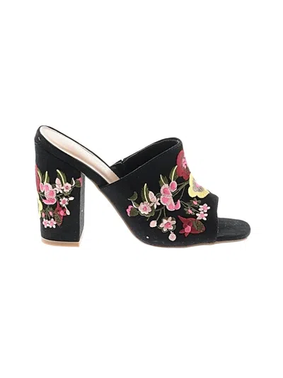 Pre-owned Shoedazzle Sandals In Black
