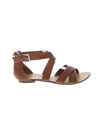 Pre-owned Shoedazzle Sandals In Brown