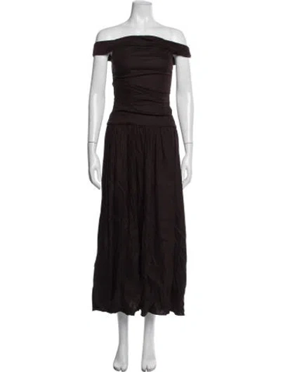 Pre-owned Shona Joy Off-the-shoulder Midi Length Dress W/ Tags In Burgundy