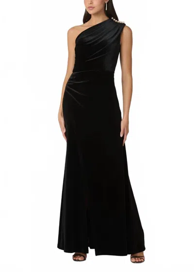 Shoshanna Ola Velvet Gown In Jet Black