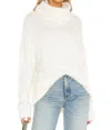 Show Me Your Mumu Fatima Turtleneck Sweater In White In White