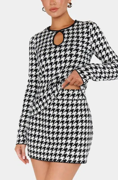 SHOW ME YOUR MUMU TIPPI HOUNDSTOOTH KNIT SKIRT IN BLACK/WHITE