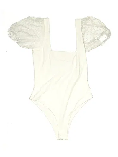 Pre-owned Showpo Bodysuit In Ivory