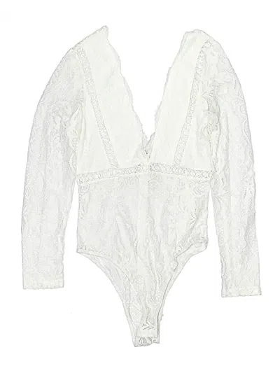 Pre-owned Showpo Bodysuit In White