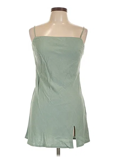 Pre-owned Showpo Casual Dress In Green