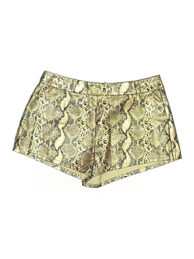 Pre-owned Showpo Shorts In Gold