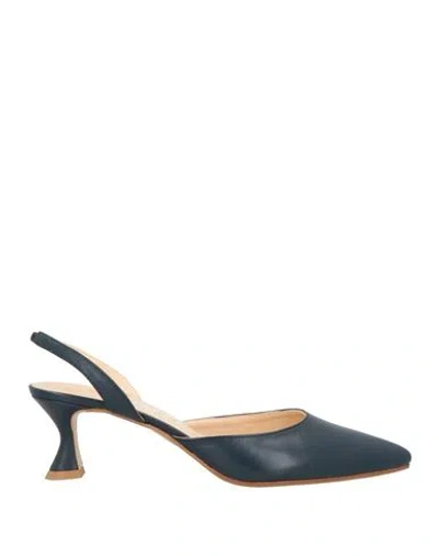Showroom Woman Pumps Midnight Blue Size 5 Leather