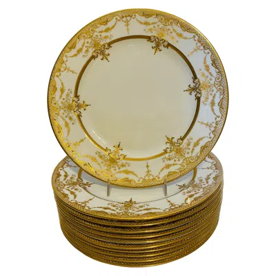 Pre-owned Shreve & Co. 11 Custom Antique English Raised Gilt Dinner Plates For Shreve & Co Circa 1915 In Gold