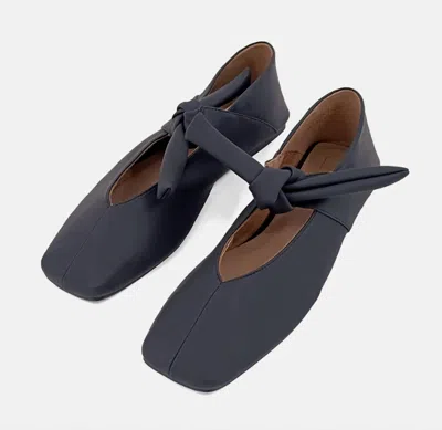 Shu Shop Antonella Flat In Black