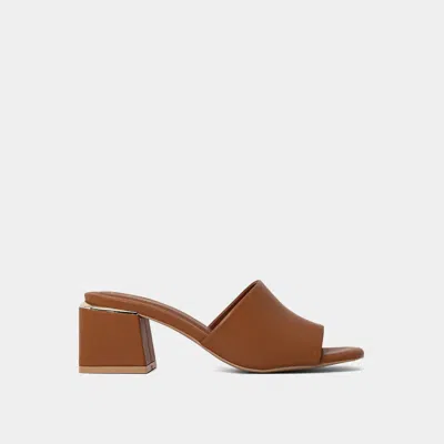 Shu Shop Women's Glinda Block Heel Mule In Camel In Brown