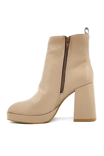 Shu Shop Women's Wadi Boots In Beige In Brown