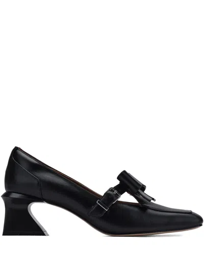 Shushu-tong Bow Buckle Leather Pumps In Black