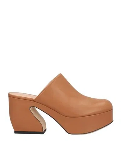 Si Rossi By Sergio Rossi Woman Mules & Clogs Camel Size 11 Leather In Sand