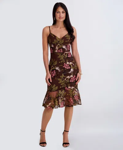 Siena Women's Embroidered Mesh Sweetheart Neck Midi Dress In Green