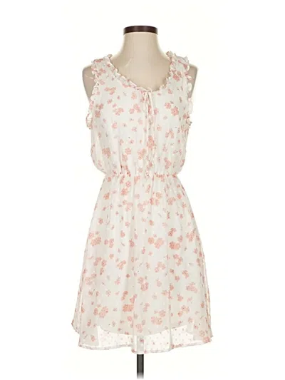 Pre-owned Sienna Sky Casual Dress In White