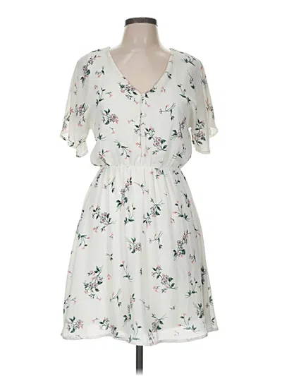 Pre-owned Sienna Sky Casual Dress In White
