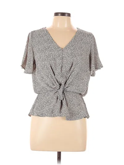 Pre-owned Sienna Sky Short Sleeve Blouse In Gray