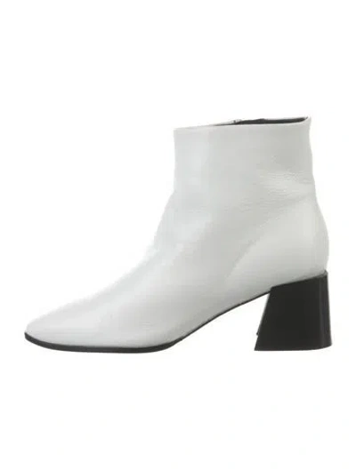 Pre-owned Sigerson Morrison Leather Boots In White