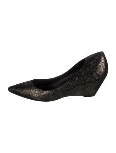 Pre-owned Sigerson Morrison Leather Patterned Pumps In Black