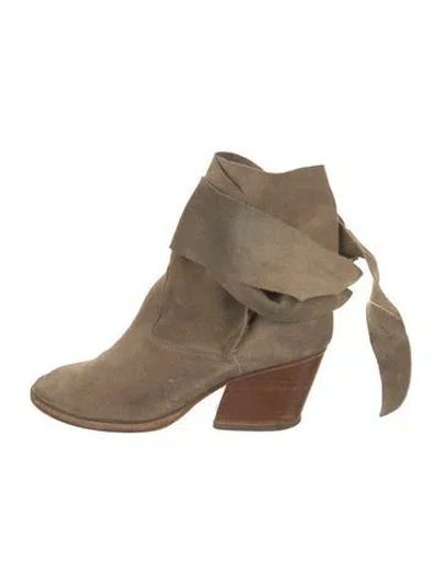 Pre-owned Sigerson Morrison Suede Boots In Neutral