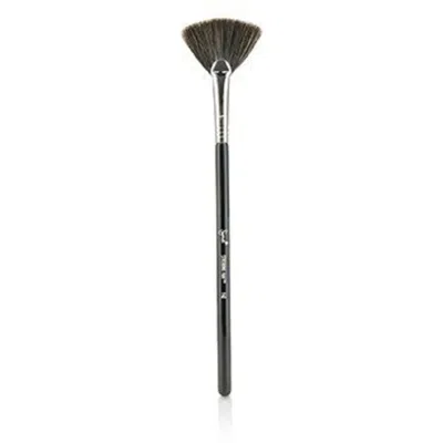 Sigma Beauty Sigma Ladies F42 Strobing Fan Brush Tools & Brushes 819430017737 In Black