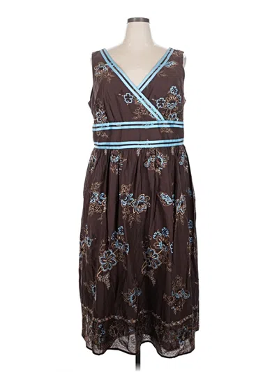 Pre-owned Signature By Robbie Bee Casual Dress In Brown