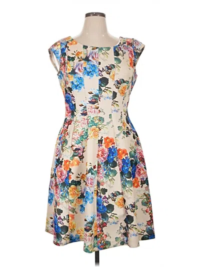Pre-owned Signature By Robbie Bee Casual Dress In Ivory