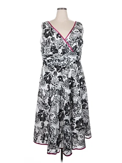 Pre-owned Signature By Robbie Bee Cocktail Dress In Silver