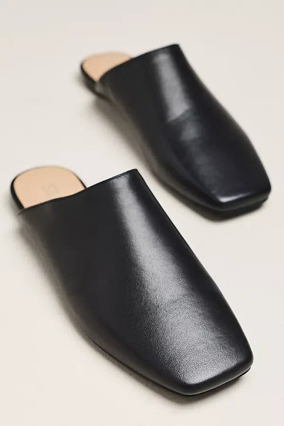 Silent D Lorrie Mule Flats In Black