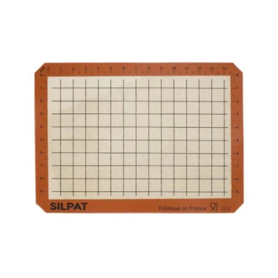 SILPAT SILPAT PREMIUM NON-STICK HALF SHEET SIZE SILICONE GRIDDED BAKING MAT, 11-5/8 X 16-1/2