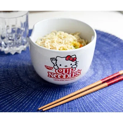 Silver Buffalo 20 Oz. Hello Kitty Ramen Bowl In White;red