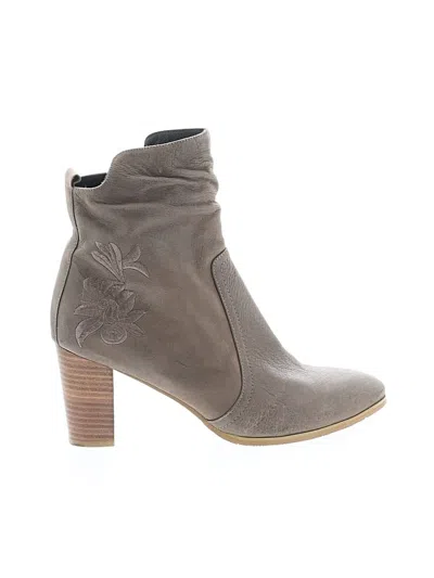 Pre-owned Silver Lining Ankle Boots In Tan