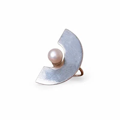 Silver Moon Women's Silver / White Moonlit Reverie Sterling Silver Pearl Ring In Metallic
