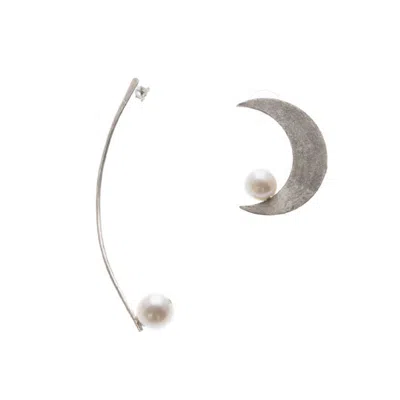 Silver Moon Women's Silver / White Pearl Arc Sterling Silver Earrings In Gray
