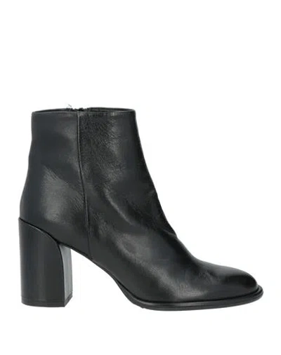 Silvia Rossini Woman Ankle Boots Black Size 9 Leather