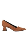 Silvia Rossini Woman Pumps Camel Size 11 Leather