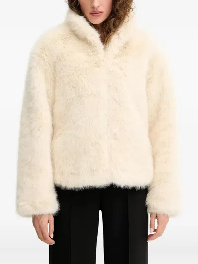 Silvian Heach 하이 넥 페이크 퍼 재킷 In White
