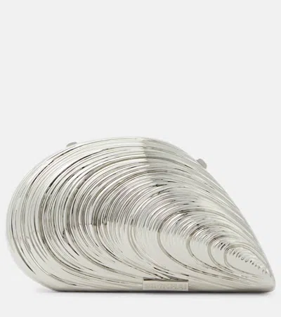 Simkhai Bridget Shell Clutch In Silv Er