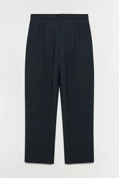 Simkhai Men's Julian Pleated Trouser In Charcoal In Blue