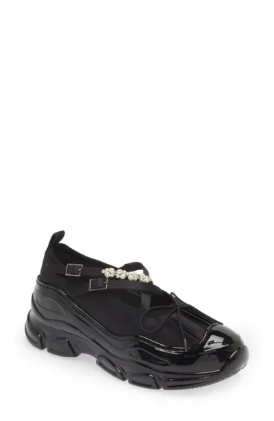 SIMONE ROCHA SIMONE ROCHA CLASSIC CRISSCROSS STRAP TRACKER SNEAKER