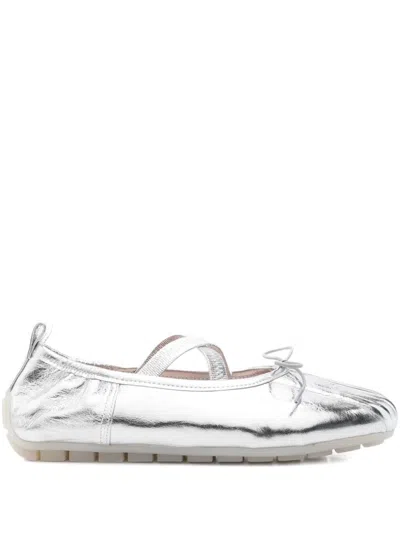 Simone Rocha Cross-strap Bow Ballet Flats In Silver