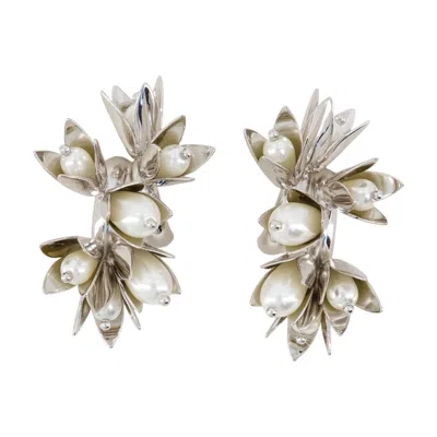 Simone Rocha Flower Earrings - Pearl - Silver In Metallic