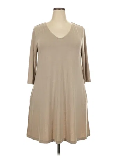 Pre-owned Simply Noelle Casual Dress In Tan